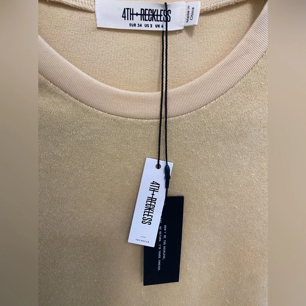 Beige Sleeveless Top - Picture 2 of 3